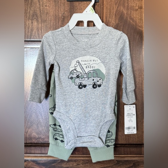 New With Tags βοΈ Carter's Tow Truck 2-Piece Set 3M - Picture 3 of 6